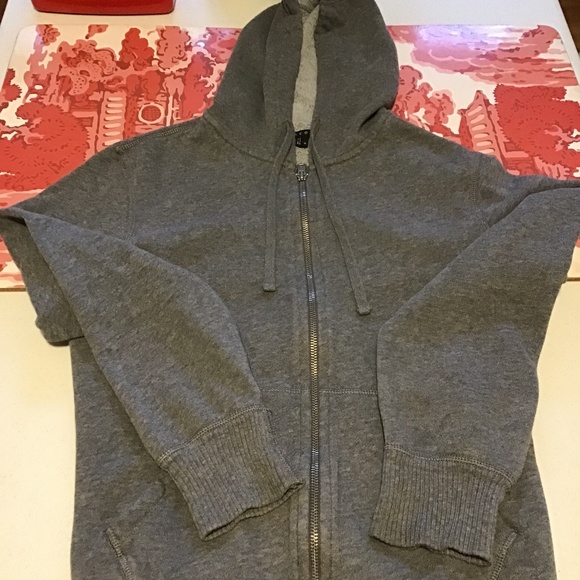 Sweatshirt - Picture 1 of 5